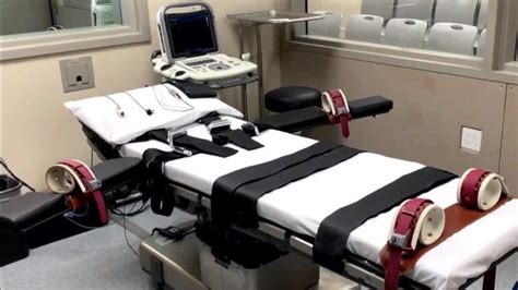 oklahoma death row inmates argue firing squad as better alternative to lethal injection