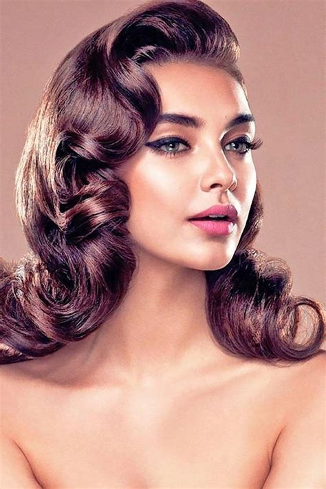 12 glamorous retro 60's hairstyles for women. 2021 Latest Long Hair Vintage Hairstyles