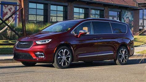 2021 Chrysler Pacifica Awd First Drive Review Decisions Decisions