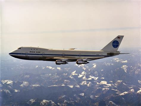 777 100 Years Of Boeing Cbs News