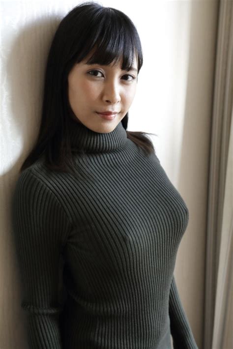 Marumi HOTEL Rika Aimi 4 Gros seins chatte rasée tricot V2PH