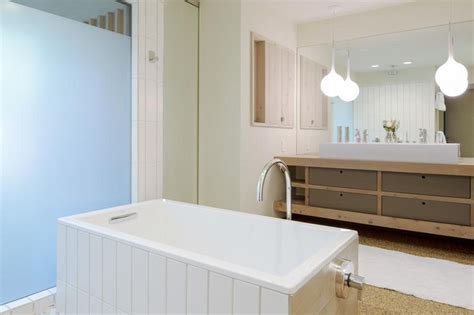 Scopri tutti i nostri specchi e scegli il modello più adatto alle tue esigenze. Illuminazione bagno moderno: migliori lampade a ...