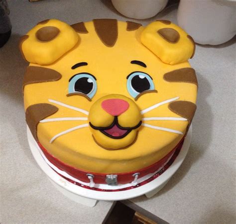 How To Make A Daniel Tiger Birthday Cake Cake Walls