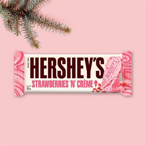 Hersheys Strawberries N Creme Chocolate Bar 39g Chocolounge