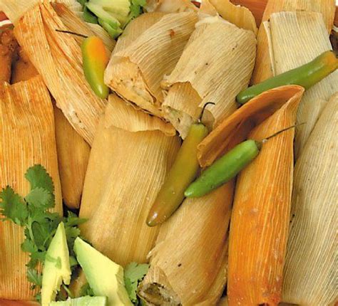 New Mexico Tamale Sampler With Free Red And Green Chile Sauce Pork