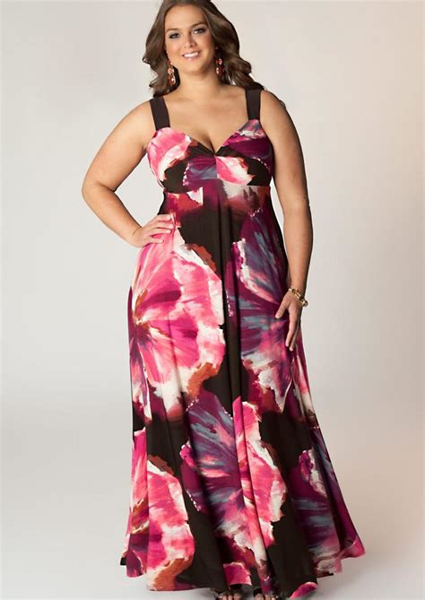 Slimming dresses for plus size. Plus size sexy maxi dresses - PlusLook.eu Collection