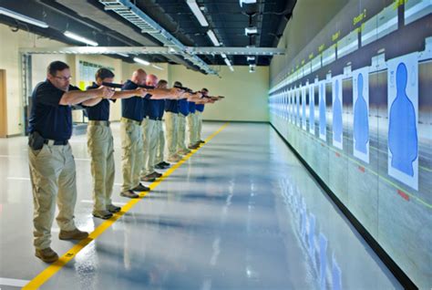 Dla Police Officers Earn Top Honors In Federal Training Defense Logistics Agency Dla Energy News