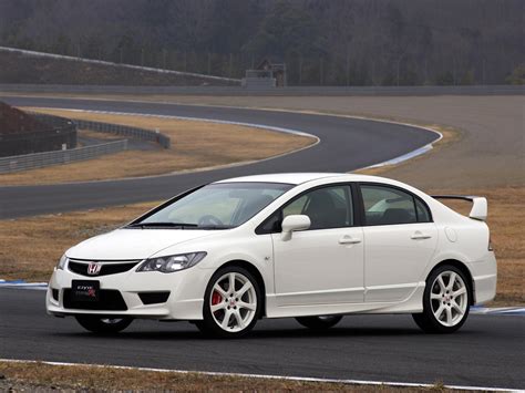 India Gets Civic Sport Not The Type R Nothing To Get Excited About