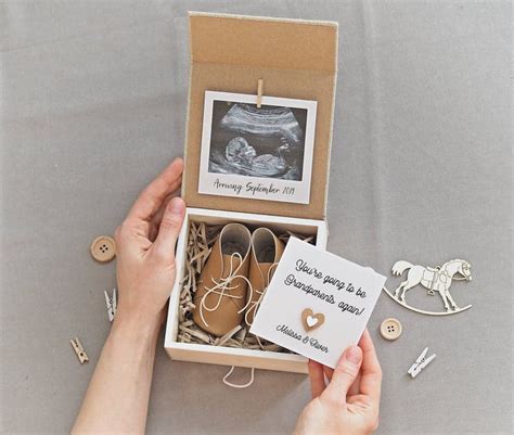 26 Creative Pregnancy Announcement Ideas And Ts You Can Actually Buy
