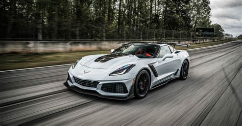 Heres What Makes The C7 Chevrolet Corvette Zr1 So Special
