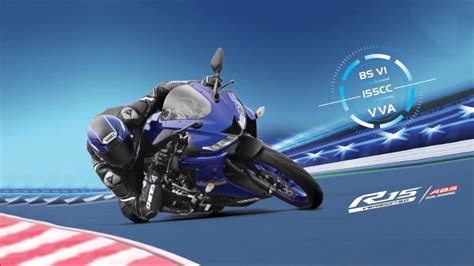 It is powered by 149.8cc, single cylinder engine producing 16.8 bhp and 15 nm of torque. Yamaha R15 V3 BS6 RACING BLUE 2020 - YouTube