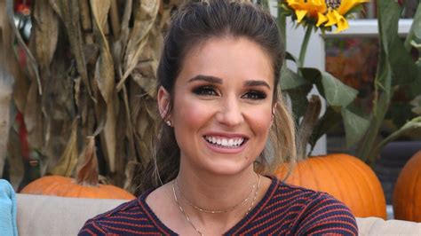 Jessie James Decker Doesnt Care What Critics Think About Her Drinking