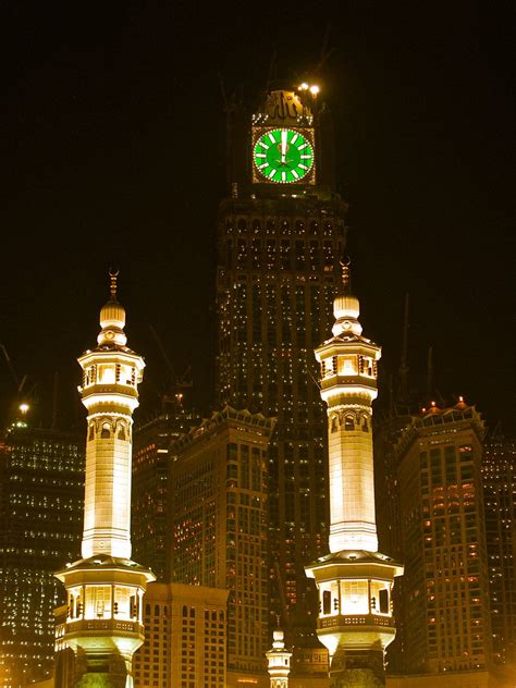 Largest clock in the world. The Biggest clock tower in the world Makkah Clock Royal To ...