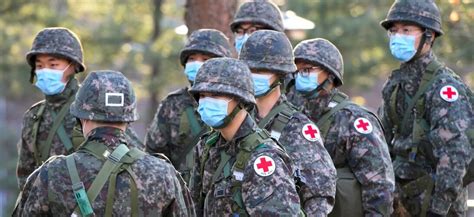 En Corée Du Sud L’armée Fait La Chasse Aux Soldats Gays Slate Fr