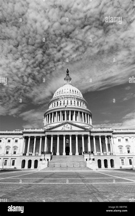 Us Capitol With American Flag Black And White Stock Photos And Images Alamy