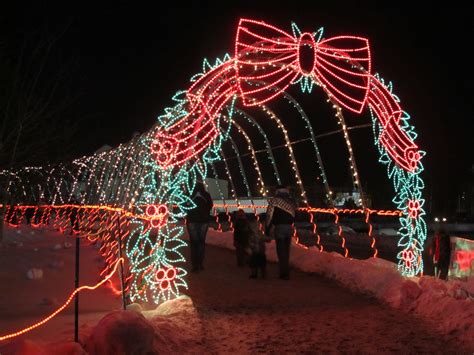 Bentleyville Light Tunnel Christmas Arch Christmas Lights Outside