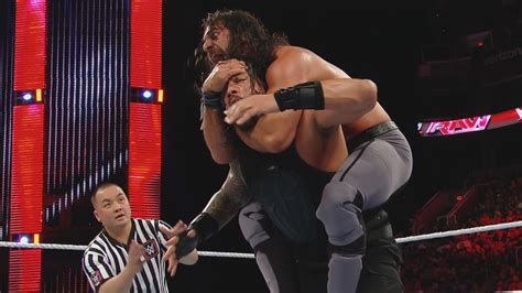 Roman Reigns Vs Seth Rollins Terminó En Conteo Doble Wwe