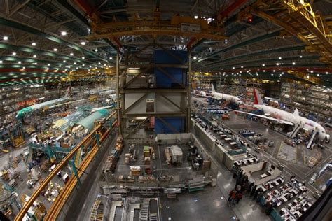 Inside The Dreamliner Factory A Tour Of Boeings Everett Passenger
