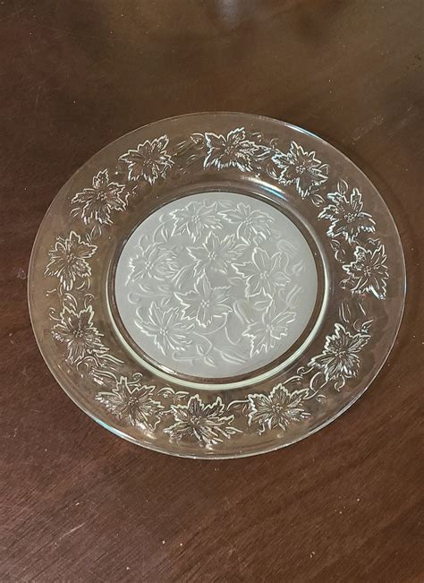 1980s Princess House Fantasia 511 Dinner Plate With Frosted Center