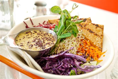 Best Vegetarian and Vegan Restaurants in Montreal | St Cathys Blog