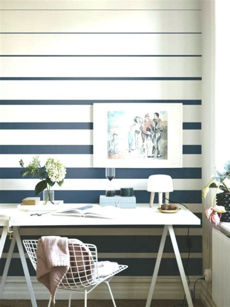 10 Ideen Für Ein Motivierendes Homeoffice Striped Wallpaper Design