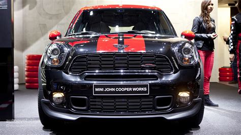 The mini countryman , whose current generation dates back to 2017, is getting a number of tweaks, improvements and additional options for the 2021 the mini brand continues to grow—both literally and figuratively—culminating in this: Geneva 2012: Mini John Cooper Works Countryman [Live ...