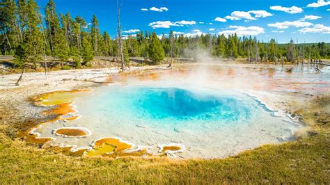 Following guidance from the centers for disease control and prevention and state and local public health authorities, park operations continue to adapt to changing conditions while maintaining public access, particularly outdoor spaces. Yellowstone National Park US Travel Desk Wallpapers | HD ...