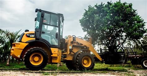 Cat® 903d Compact Wheel Loader Delivers Increased Performance Expanded