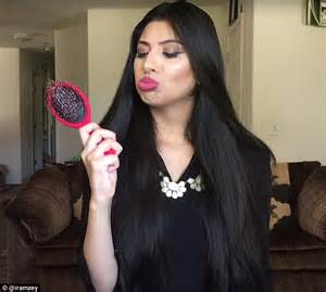 Beauty Vlogger Shows Off Her Genius Hack For Preventing Hair Brush