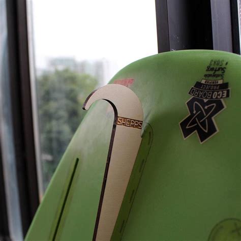 Surf pour accrocher au mur. Gnarwall : Le gadget parfait pour accrocher votre planche ...