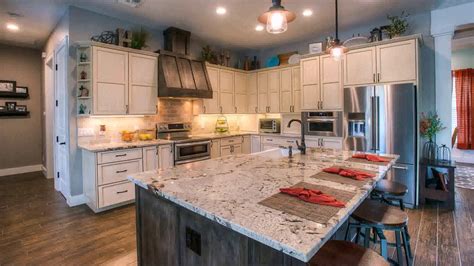 We have a passion for kitchen design and renovations. Kitchen Remodel Ideas For Older Homes - YouTube
