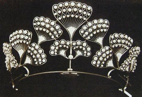 An Early Art Decoart Nouveau Tiara Somewhat On The Cusp Of Those Two