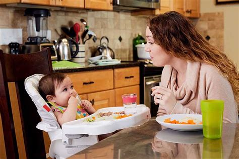 Mindful Eating Healthy Baby And Toddler Eating Habits Strong4life