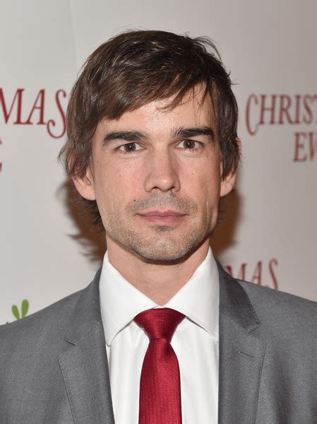 Сэр кри́стофер фрэнк каранди́ни ли (англ. Christopher Gorham | The Magicians Wiki | FANDOM powered ...
