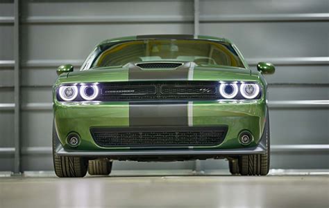 Dodge Challenger Outsold Chevy Camaro In First Quarter