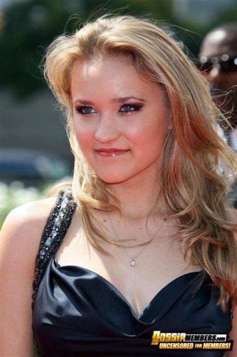Nude Celebrity Emily Osment Pictures And Videos Archives Page 2 Of 2