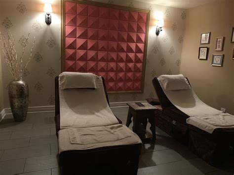 versailles massage and bar 66 photos and 152 reviews massage therapy 1329 s michigan ave