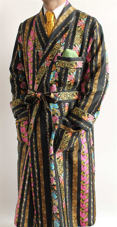 Vous avez fait votre choix ? ROBE DE CHAMBRE CLASSIQUE POUR HOMME 100% SOIE TWILL ...