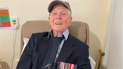 His sister tyler wright is also a surfer and has competed on the association of surfing. Anzac Day 2020 Geelong: Owen Cook remembers WWII service ...