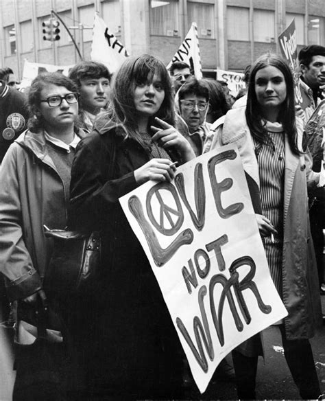 33 Summer Of Love Photos That Capture Hippies At Their Height