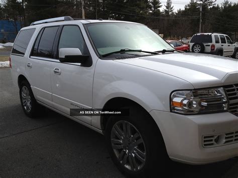 A trusted and reliable service amongst the local and expat communities. 2010 Lincoln Navigator Limited Edition