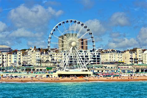 Brighton Beach (Brighton, UK) | zoom+focus=photography.