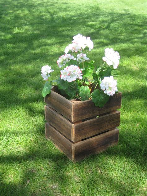 10 Flowers In Wooden Box