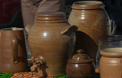 Check spelling or type a new query. Gambar : kayu, keramik, minum, barang tembikar, penerangan ...