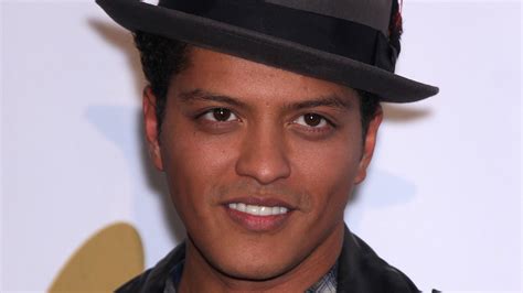 The Tragic Death Of Bruno Mars Mother