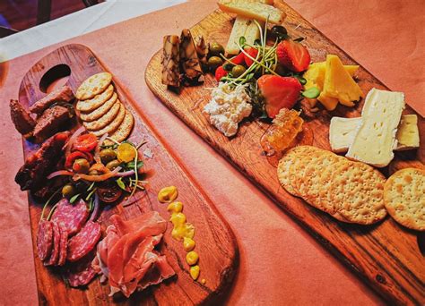 The Best Places to Eat in Savannah, Georgia - Where Is Tara?