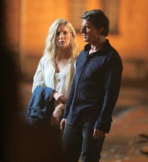 Tom Cruise On The Set Of The Mummy With Annabelle Wallislainey Gossip