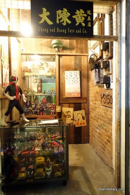 The kl urban jungle has lots of hidden doors that lead to. PS150 - The Hidden Bar in Chinatown / Petaling Street in ...