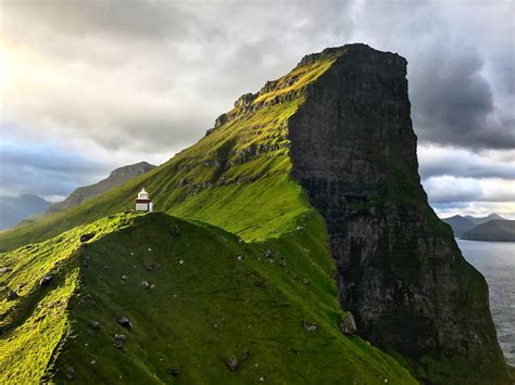 Hike To Kallur Lighthouse Hiking Lighthouse Faroe Islands