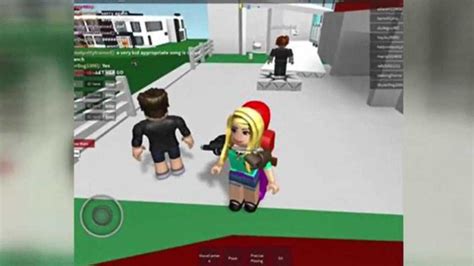 Mom Warns Parents After She Says Daughters Roblox Avatar Was Raped